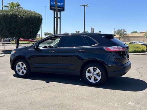 Used 2023 Ford Edge SE AWD/4WD image 3