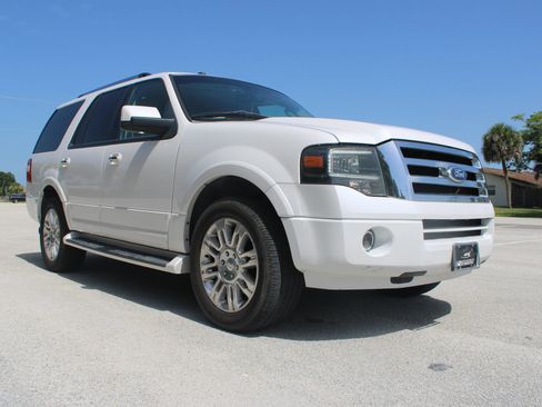 Used 2011 Ford Expedition Limited RWD image 23