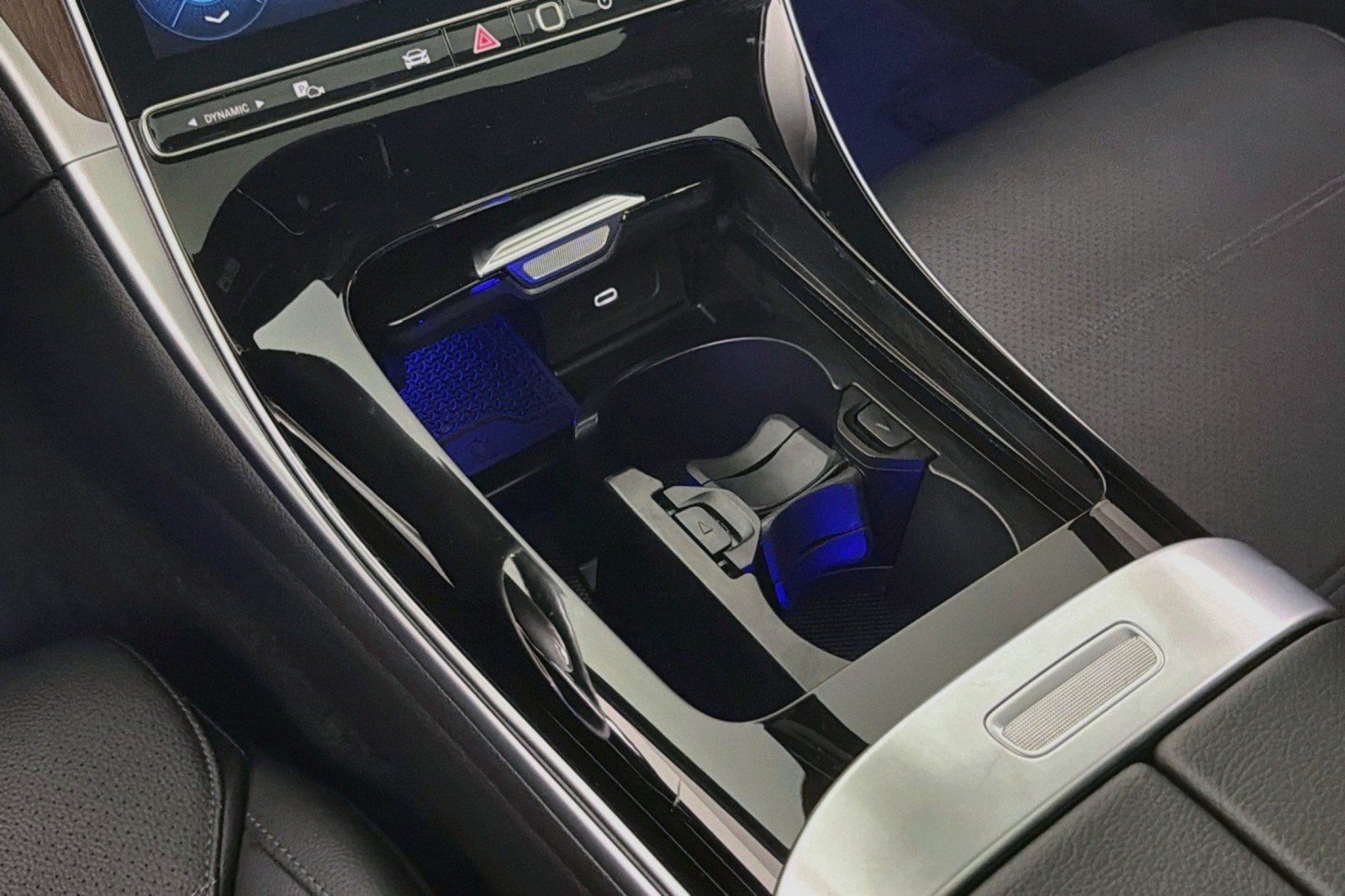 Used 2024 Mercedes-Benz C 300 Sedan image 6