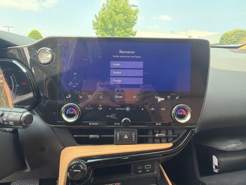 Certified 2025 Lexus NX 350 AWD w/ Accessory Package (Z2) image 27