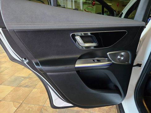 Used 2023 Mercedes-Benz EQE 500 4MATIC SUV image 53