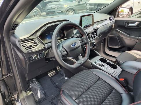 Used 2024 Ford Escape ST-Line AWD/4WD image 11