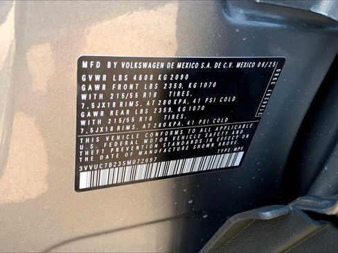 Used 2025 Volkswagen Taos SE image 41