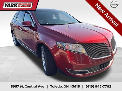 Used 2013 Lincoln MKT FWD
