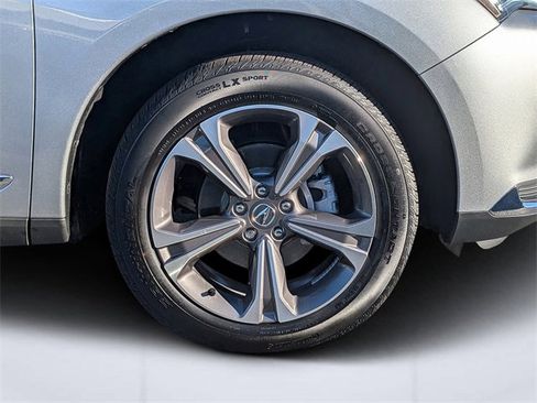 Certified 2025 Acura RDX w/ Technology Package image 11