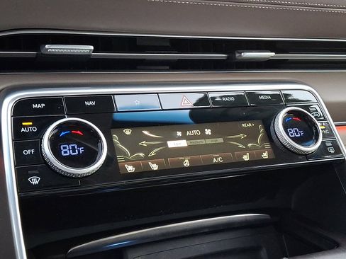 Certified 2023 Genesis GV80 2.5T w/ Prestige 20" Package image 23