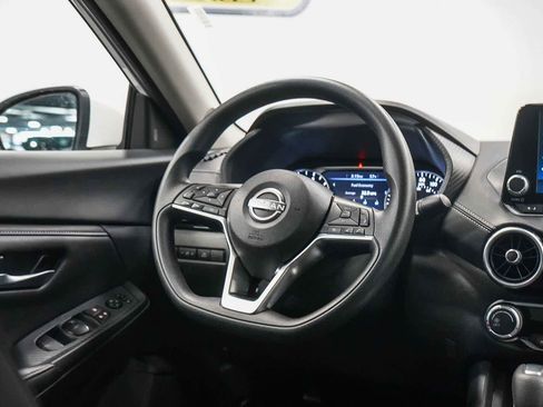 Used 2025 Nissan Sentra SV image 15