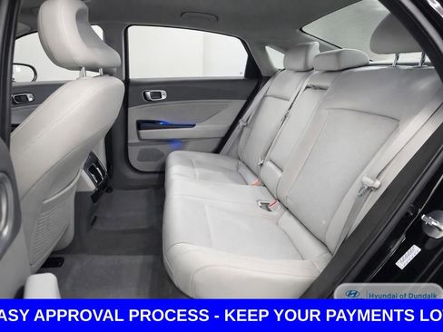 Used 2023 Hyundai Ioniq 6 SEL image 12