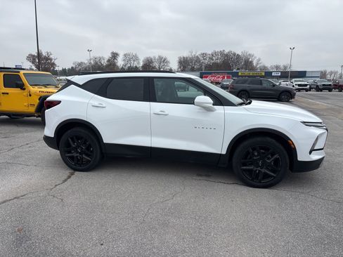 Used 2023 Chevrolet Blazer LT w/ Convenience Package image 3