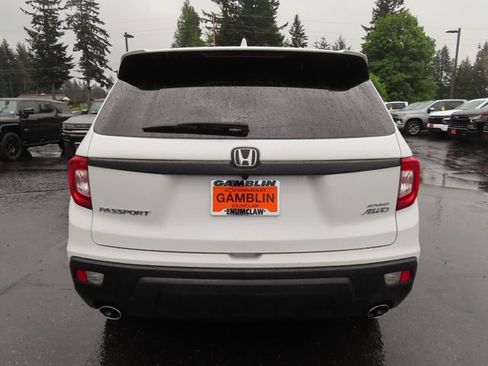 Used 2021 Honda Passport Sport image 7