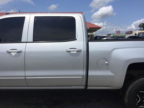 Used 2015 Chevrolet Silverado 2500 LT w/ LT Convenience Package AWD/4WD image 13