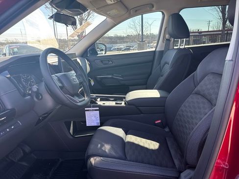New 2026 Nissan Pathfinder SV AWD/4WD image 10