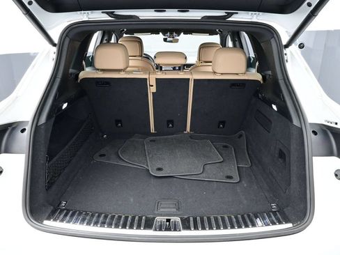 Certified 2023 Porsche Cayenne Platinum Edition AWD/4WD image 15