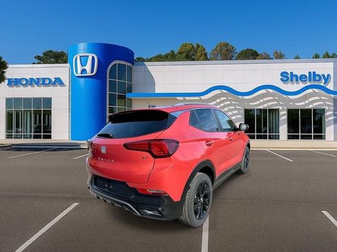 Used 2024 Buick Encore GX Sport Touring image 8