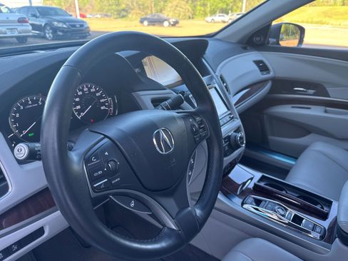 Used 2016 Acura RLX Sport Hybrid w/ Advance Pkg image 17