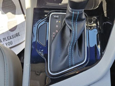 Used 2022 Kia Niro Touring Special Edition image 20