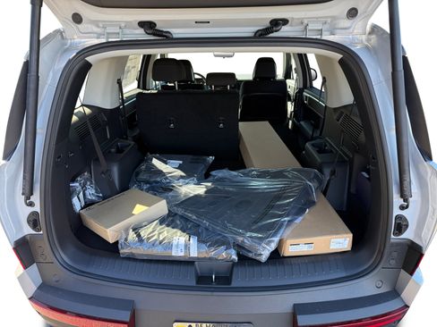 New 2026 Hyundai Santa Fe SE AWD/4WD image 17