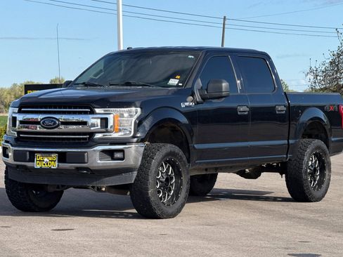 Used 2018 Ford F150 XLT w/ Trailer Tow Package AWD/4WD image 8