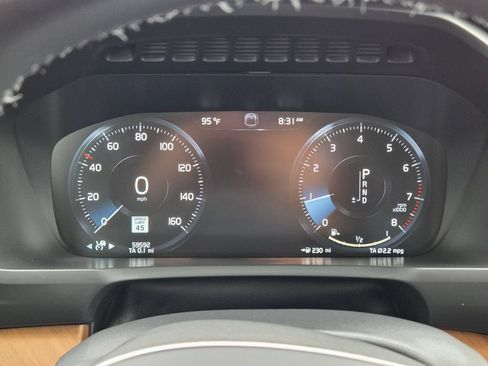 Used 2021 Volvo XC90 T6 Momentum AWD/4WD image 26