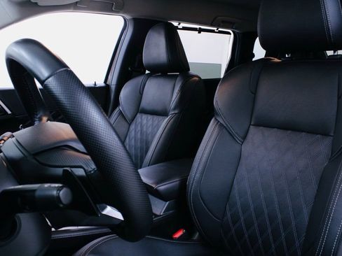 Used 2024 Mitsubishi Outlander SEL image 5