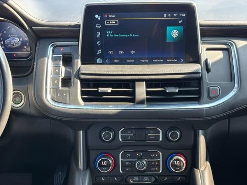 Certified 2022 Chevrolet Tahoe Z71 w/ Luxury Package AWD/4WD image 14