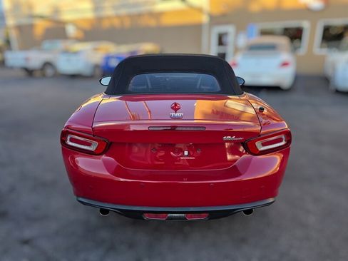 Used 2017 FIAT 124 Spider Lusso RWD image 12
