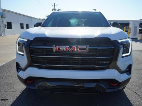 New 2026 GMC Terrain AT4 image 8