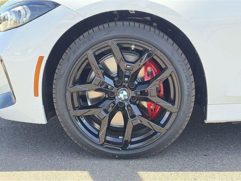 Used 2026 BMW 330i Sedan w/ M Sport Package image 10