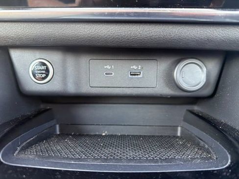 Used 2023 Nissan Rogue S FWD image 25