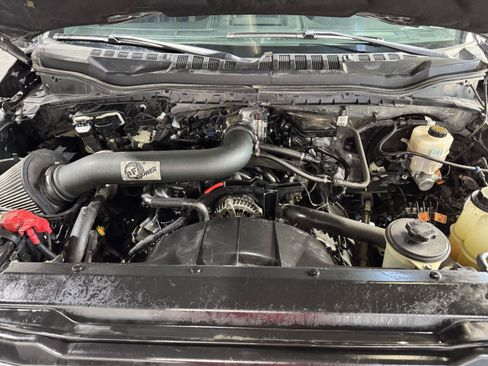 Used 2019 Ford F250 Platinum w/ Platinum Ultimate Package AWD/4WD image 37