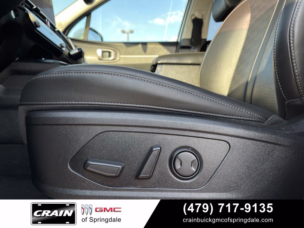 Used 2025 Kia Sorento S AWD/4WD image 10