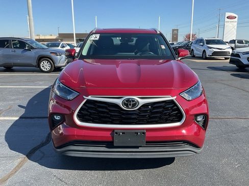 Used 2023 Toyota Highlander XLE image 26