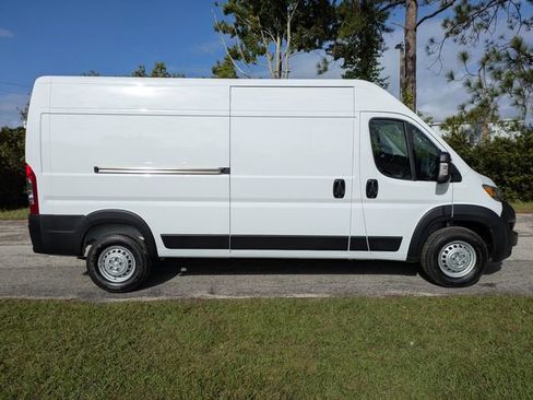 New 2026 RAM ProMaster 2500 FWD image 3