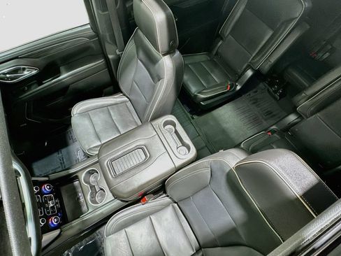 Certified 2023 GMC Yukon XL SLT w/ SLT Luxury Package RWD image 23