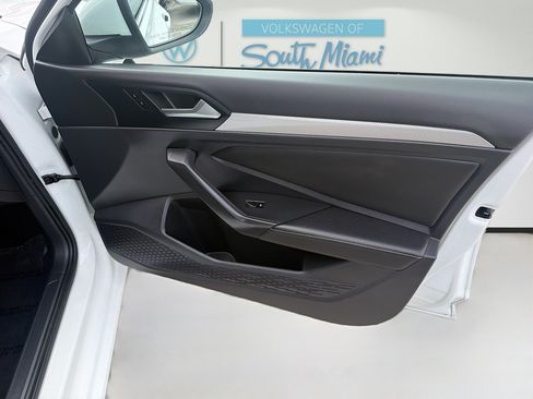 Used 2022 Volkswagen Jetta S FWD image 32