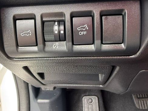 Used 2023 Subaru Outback Premium AWD/4WD image 42