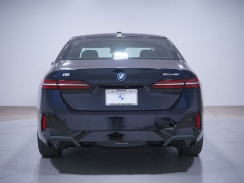 New 2026 BMW i5 eDrive40 w/ M Sport Package image 5