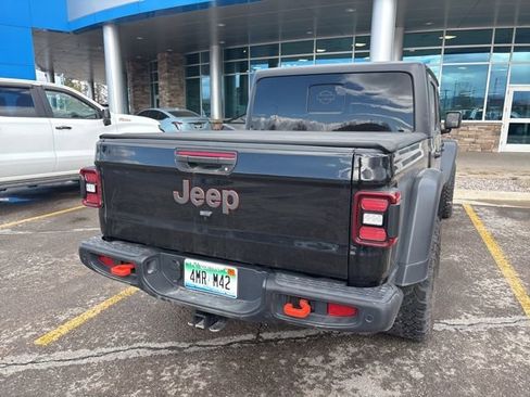 Used 2024 Jeep Gladiator Mojave w/ Technology Group image 17