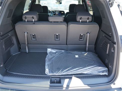 New 2026 Chevrolet Traverse LT w/ Driver Confidence Package image 25