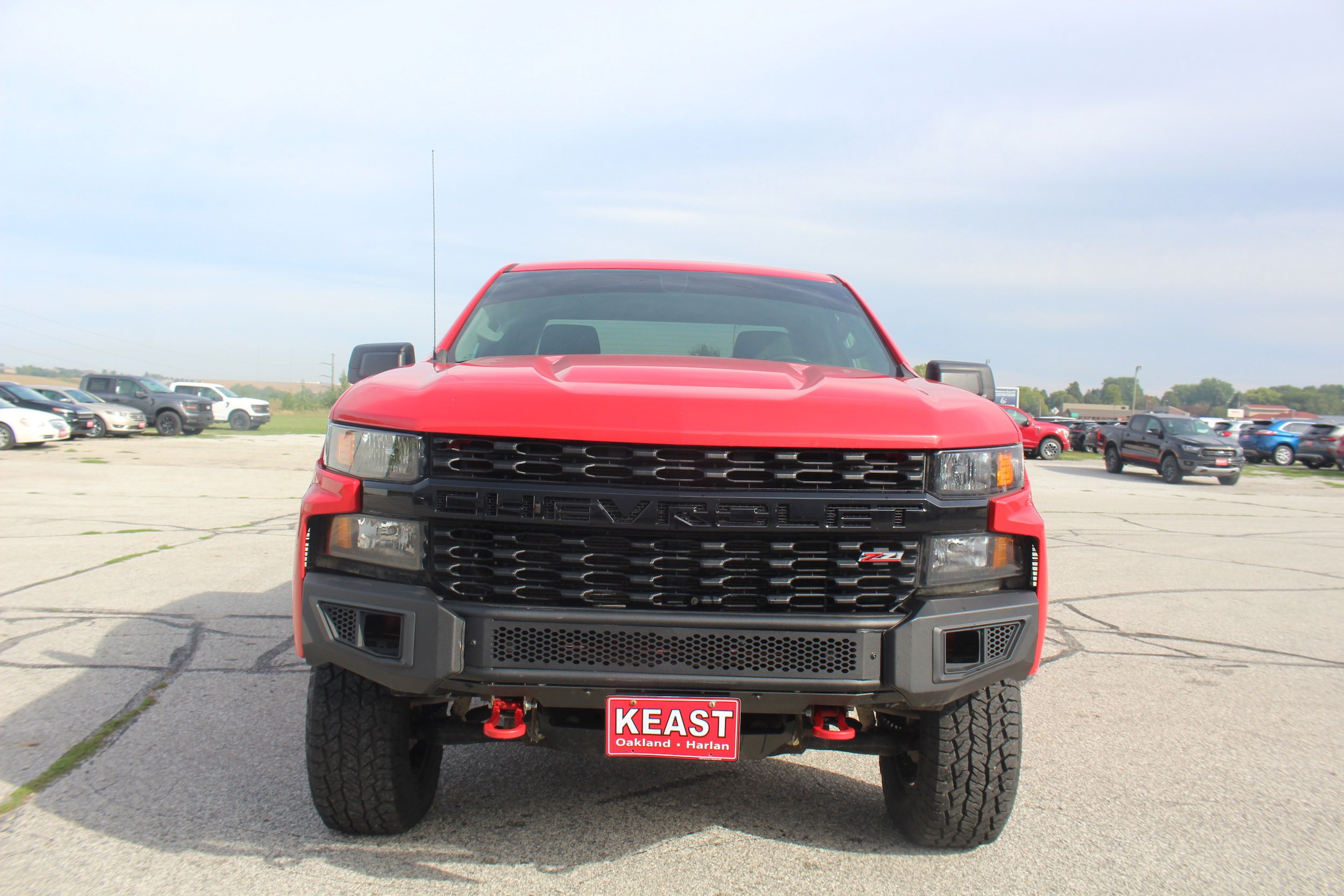 Used 2019 Chevrolet Silverado 1500 Custom Trail Boss w/ Custom Convenience Package AWD/4WD image 7