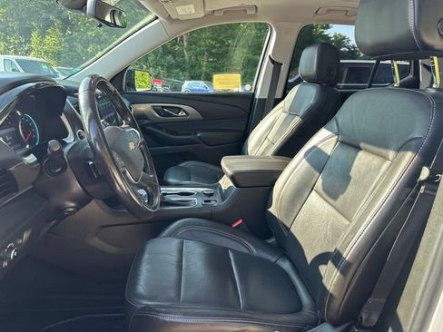 Used 2020 Chevrolet Traverse Premier w/ Redline Edition AWD/4WD image 39