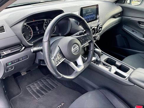 Used 2022 Nissan Sentra SV w/ All-Weather Package FWD image 13