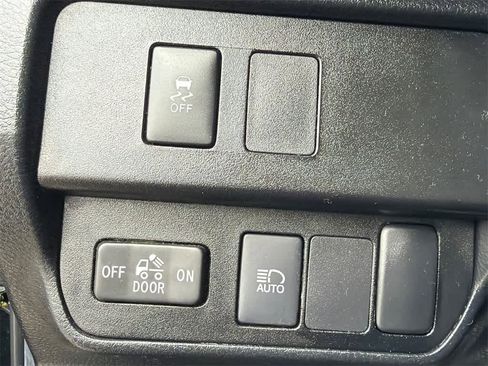 Used 2022 Toyota Tacoma SR5 image 30