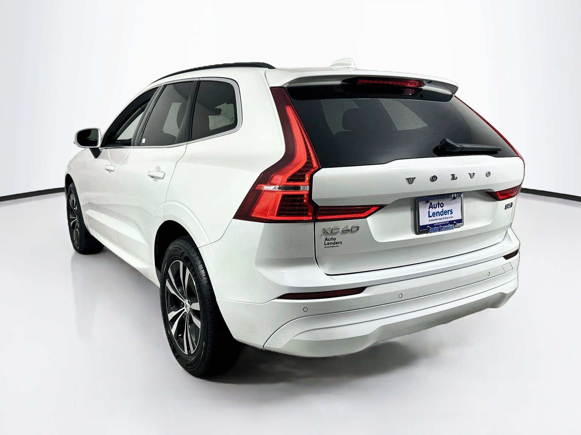 Used 2023 Volvo XC60 B5 Core w/ Protection Package AWD/4WD image 7
