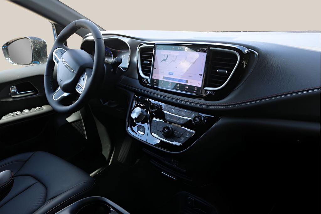 New 2027 Chrysler Pacifica Select FWD image 18