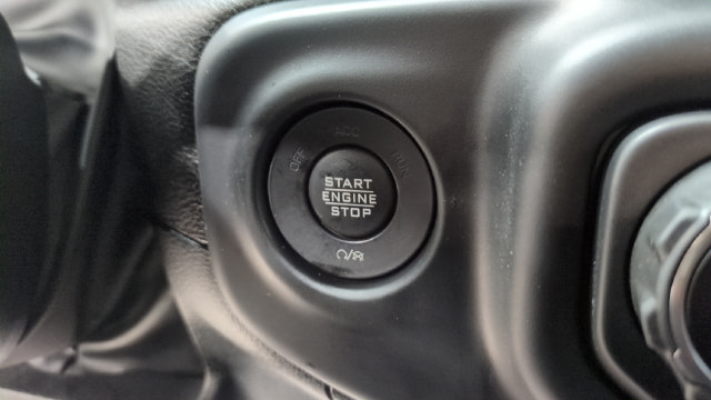Used 2022 Jeep Wrangler Unlimited Sahara AWD/4WD image 19