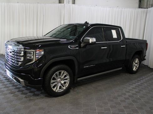 Used 2023 GMC Sierra 1500 Denali w/ Technology Package image 3