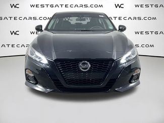 Used 2022 Nissan Altima 2.5 SR w/ Midnight Edition Package video 2