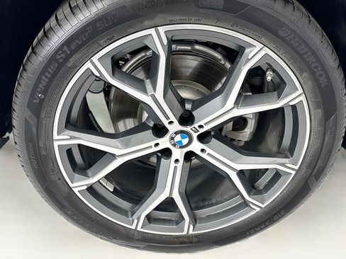 Used 2020 BMW X5 xDrive40i w/ M Sport Package AWD/4WD image 32