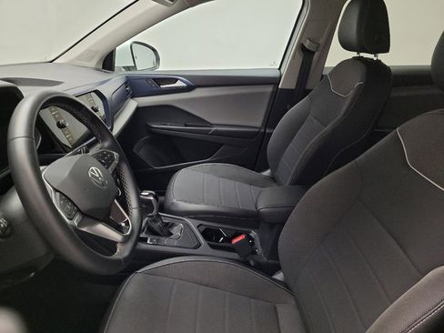 Used 2023 Volkswagen Taos SE image 17